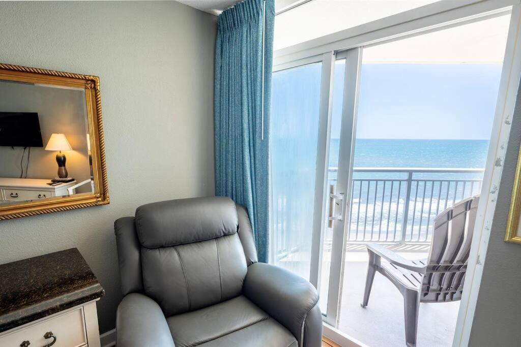 Baywatch Renovated, Unobstructed Oceanfront Views! Villa Миртъл Бийч Екстериор снимка